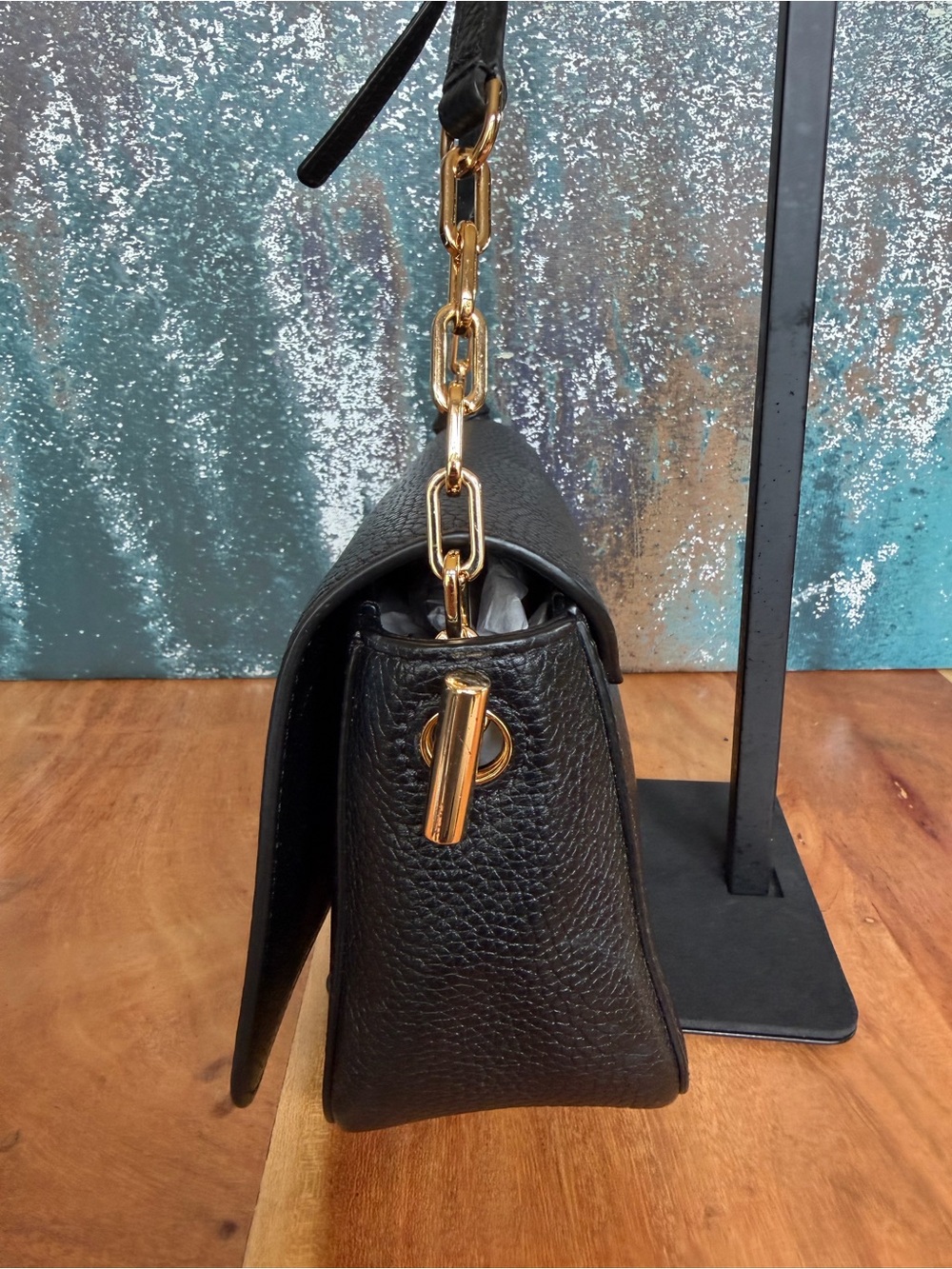 Tory Burch Quiet Luxury 2010’s Thea Pebbled Leather Flap Crossbody Black EUC - Picture 13 of 14